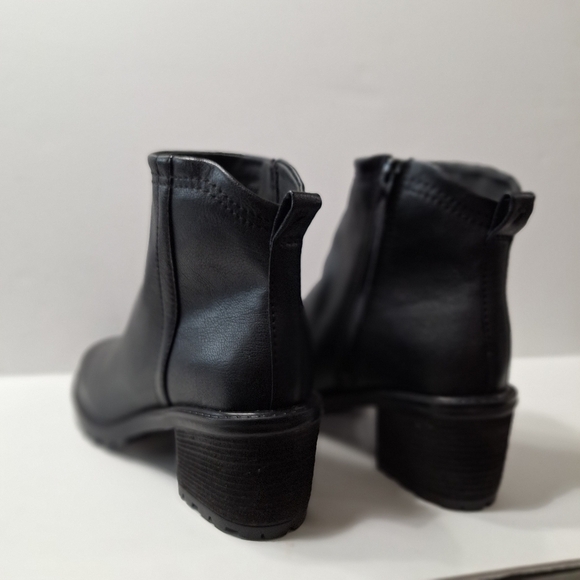 Zodiac Greyson Whimsigoth Block Heel Lug Sole Witchy Like New Combat Boot Sz. 11 - Picture 9 of 10